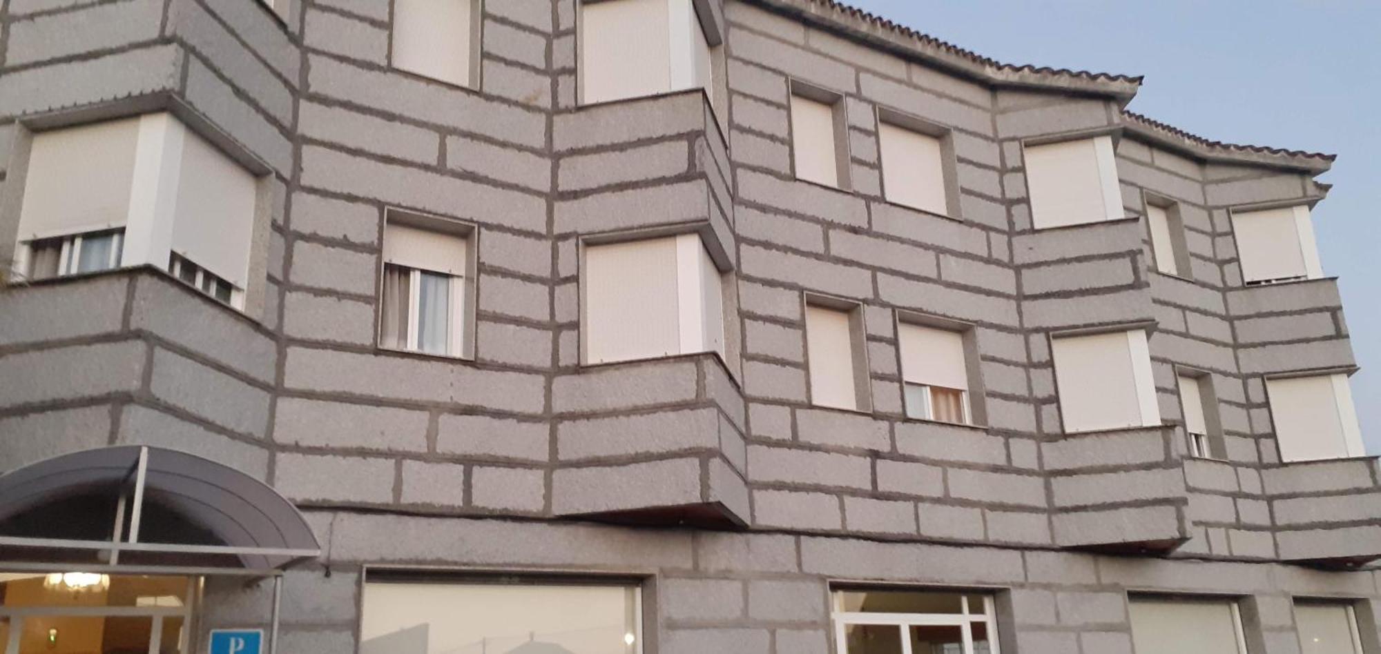 Hostal Entrimena 2 Entrimo ภายนอก รูปภาพ