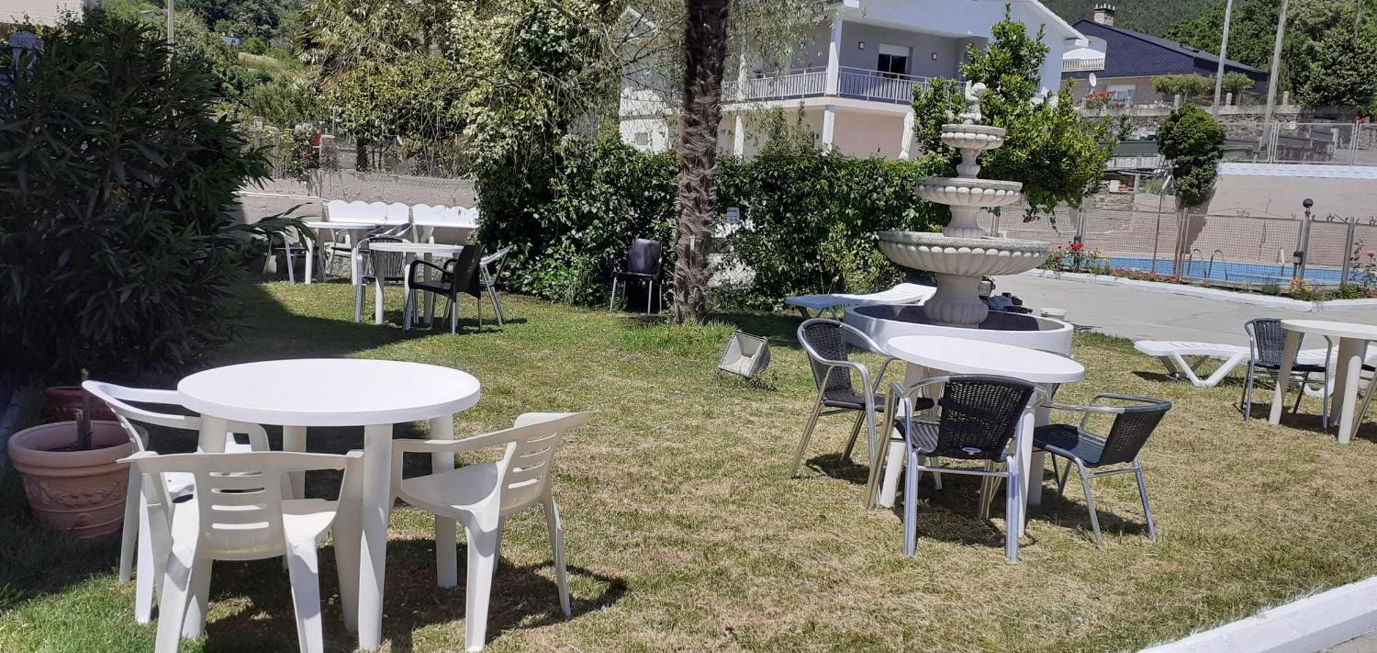 Hostal Entrimena 2 Entrimo ภายนอก รูปภาพ