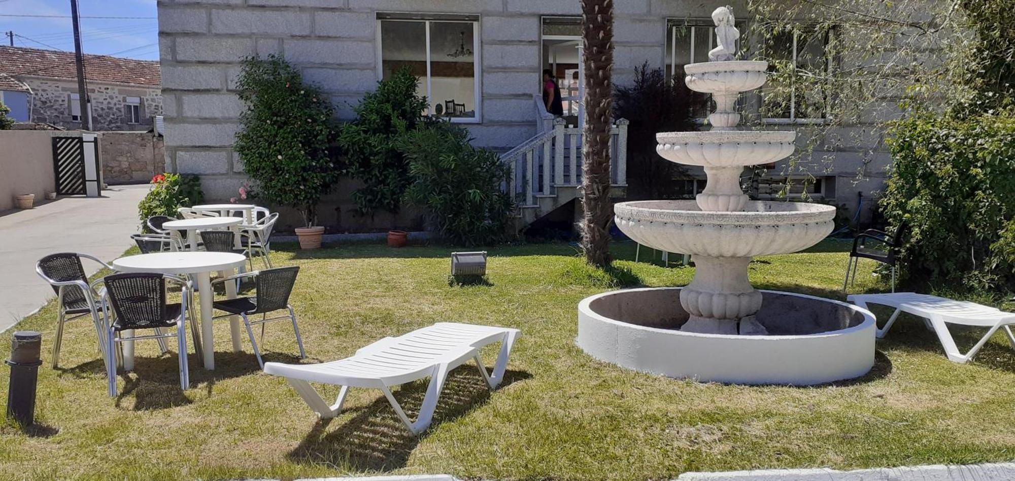Hostal Entrimena 2 Entrimo ภายนอก รูปภาพ